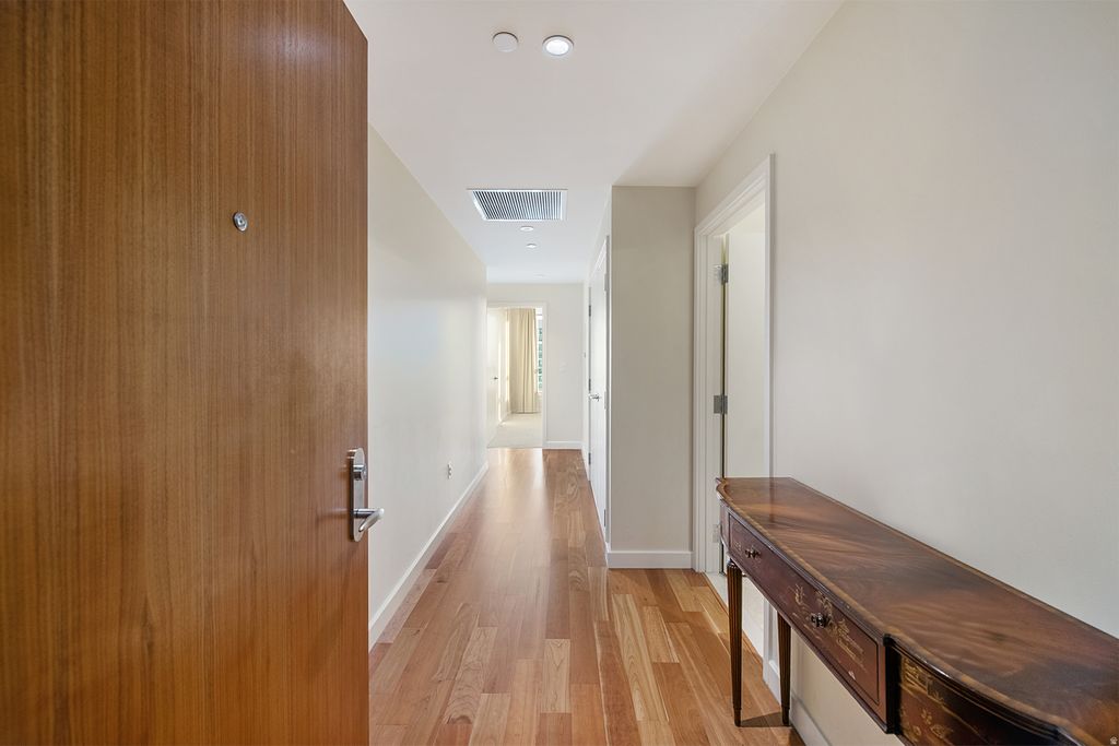 Photo of 99 W SOUTH TEMPLE ST S #902, Salt Lake City, UT 84101 (MLS # 2137688)