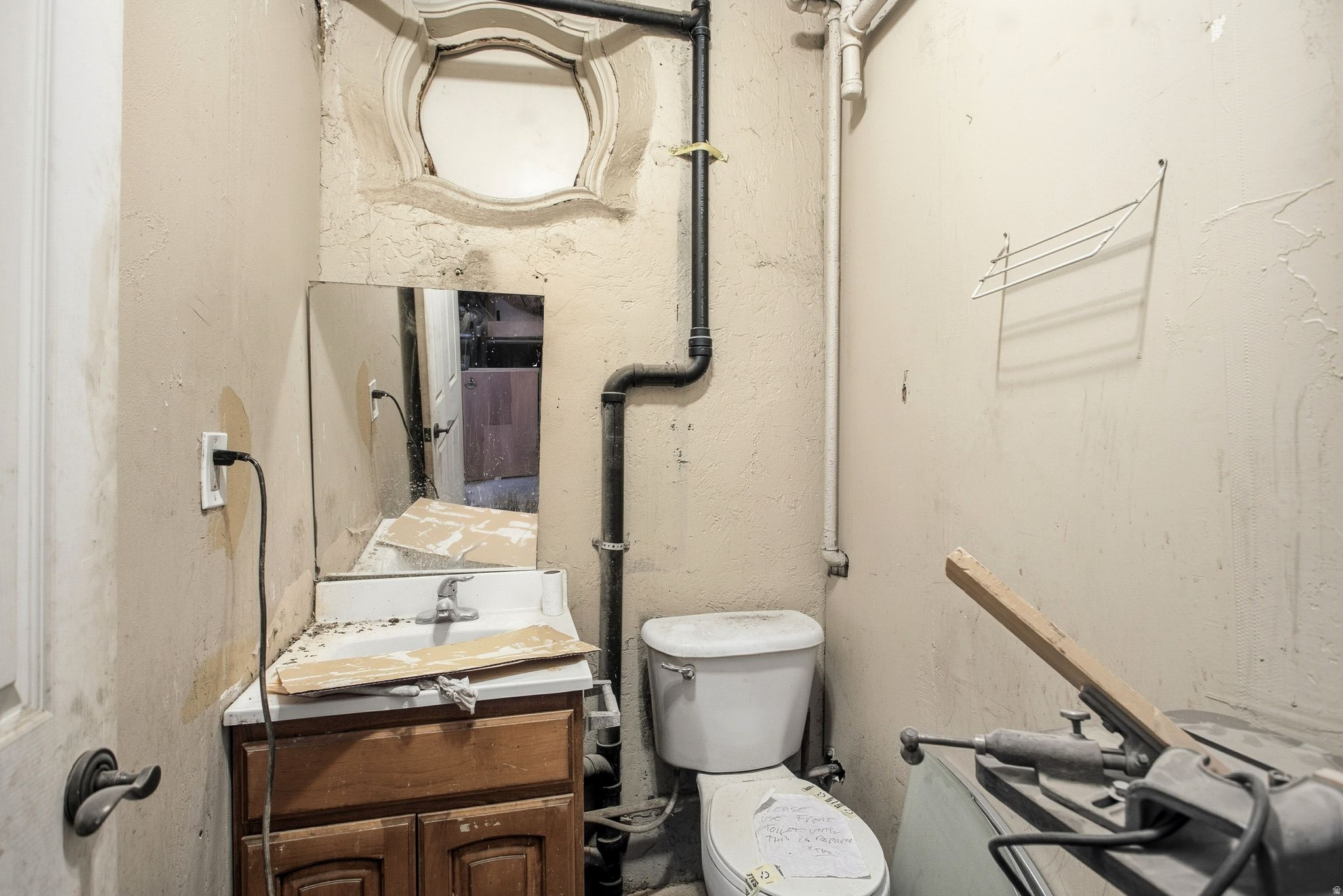 BECK - Commercial Sale