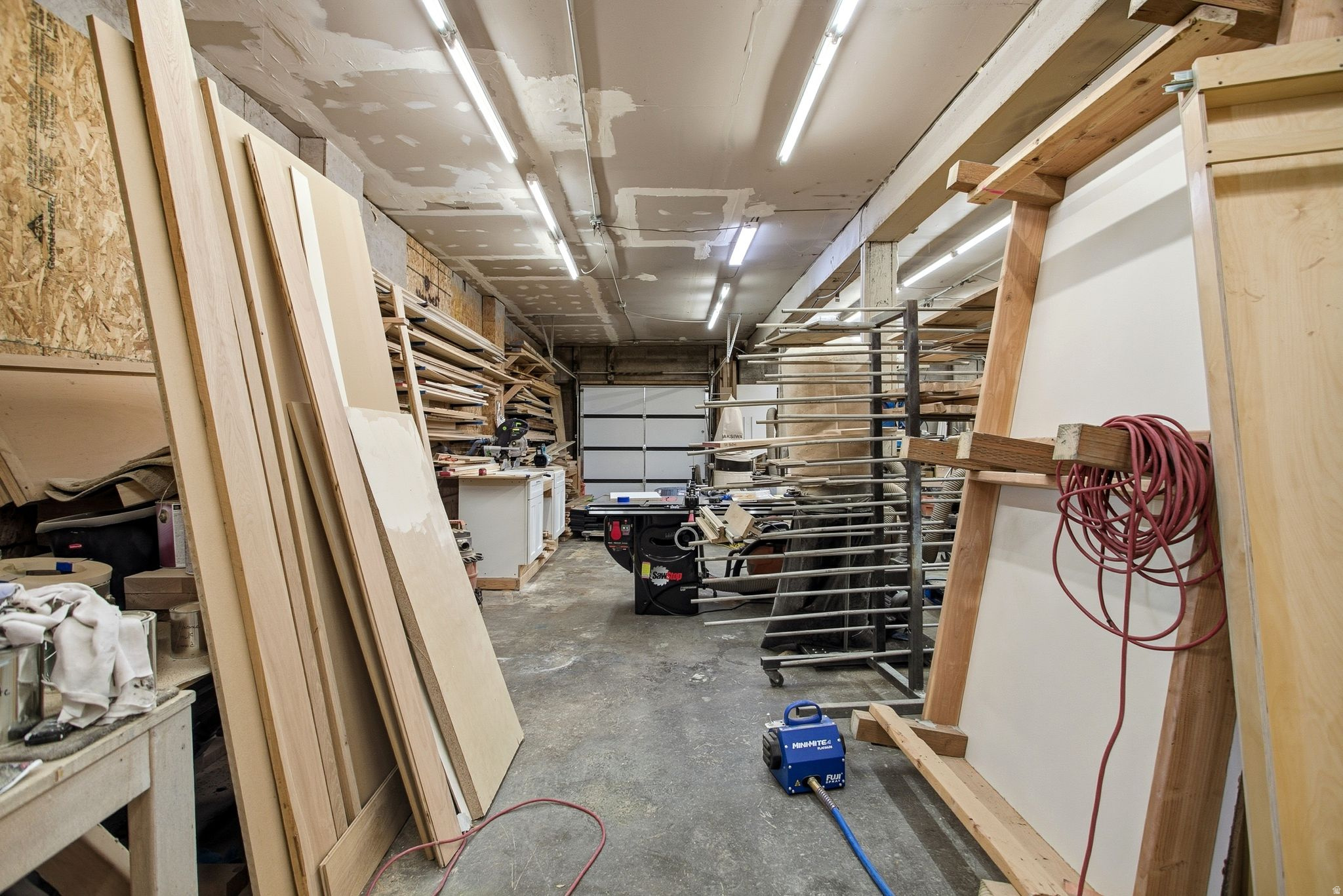 BECK - Commercial Sale