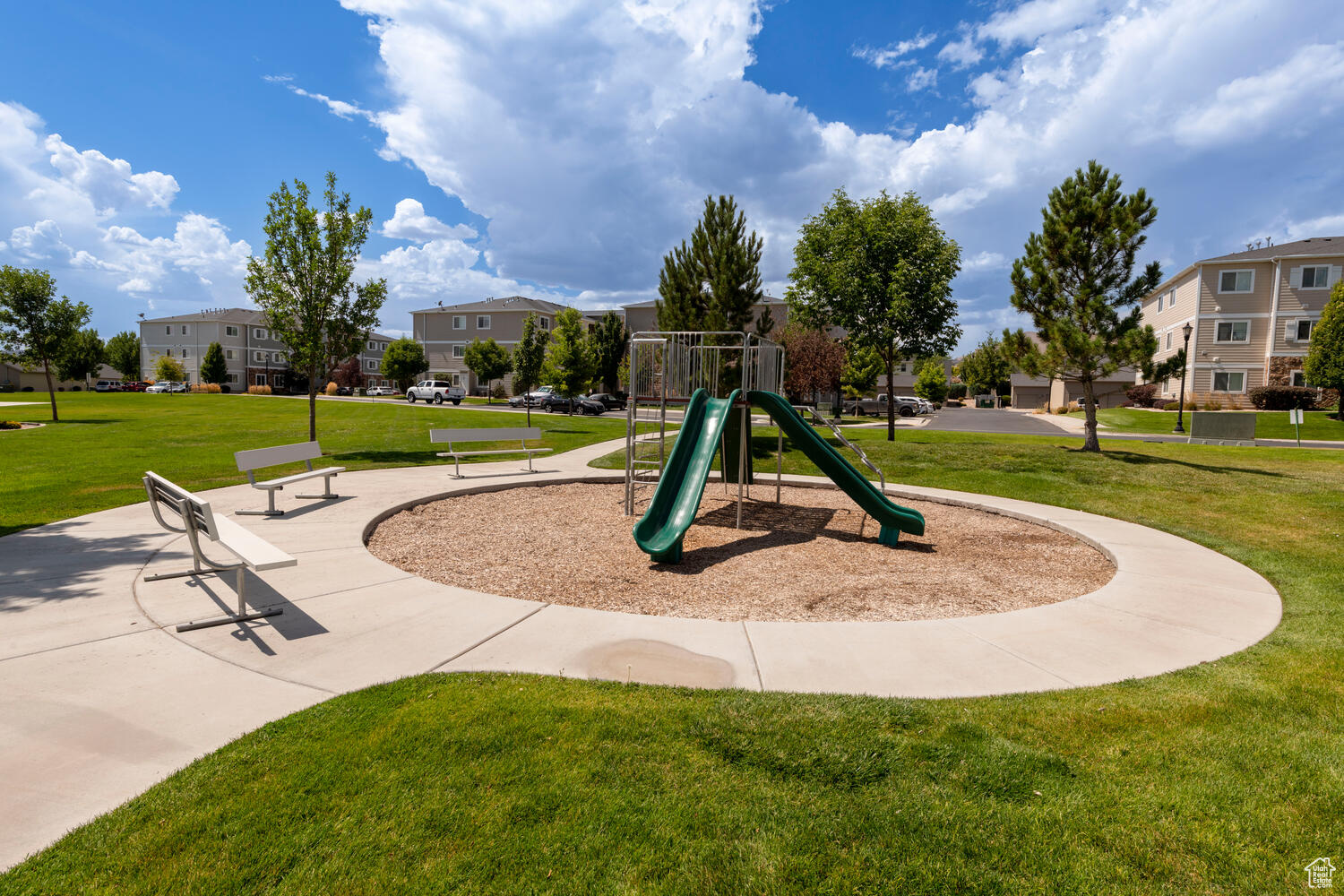 HILLCREST CONDO - Residential