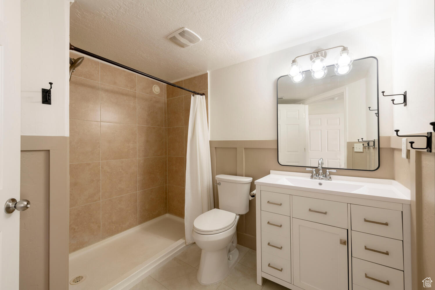 HILLCREST CONDO - Residential