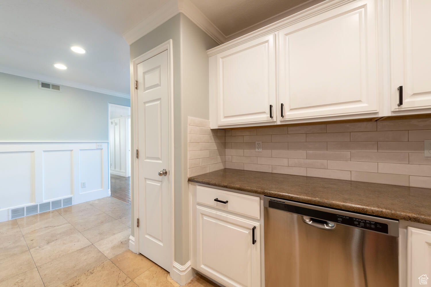 HILLCREST CONDO - Residential