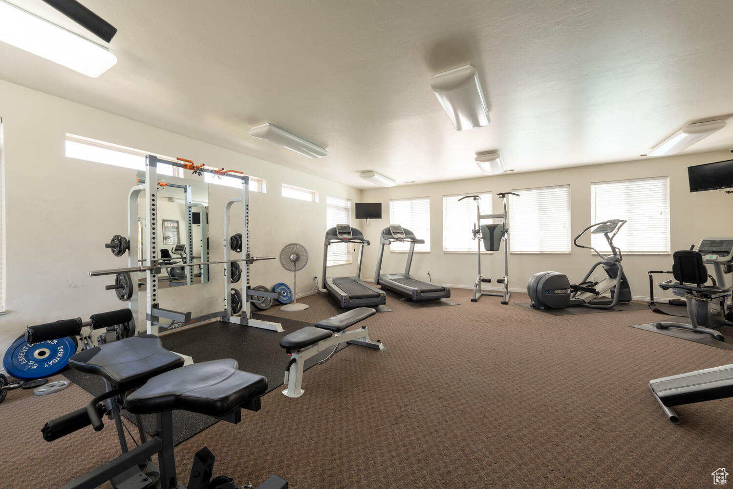 HILLCREST CONDO - Residential