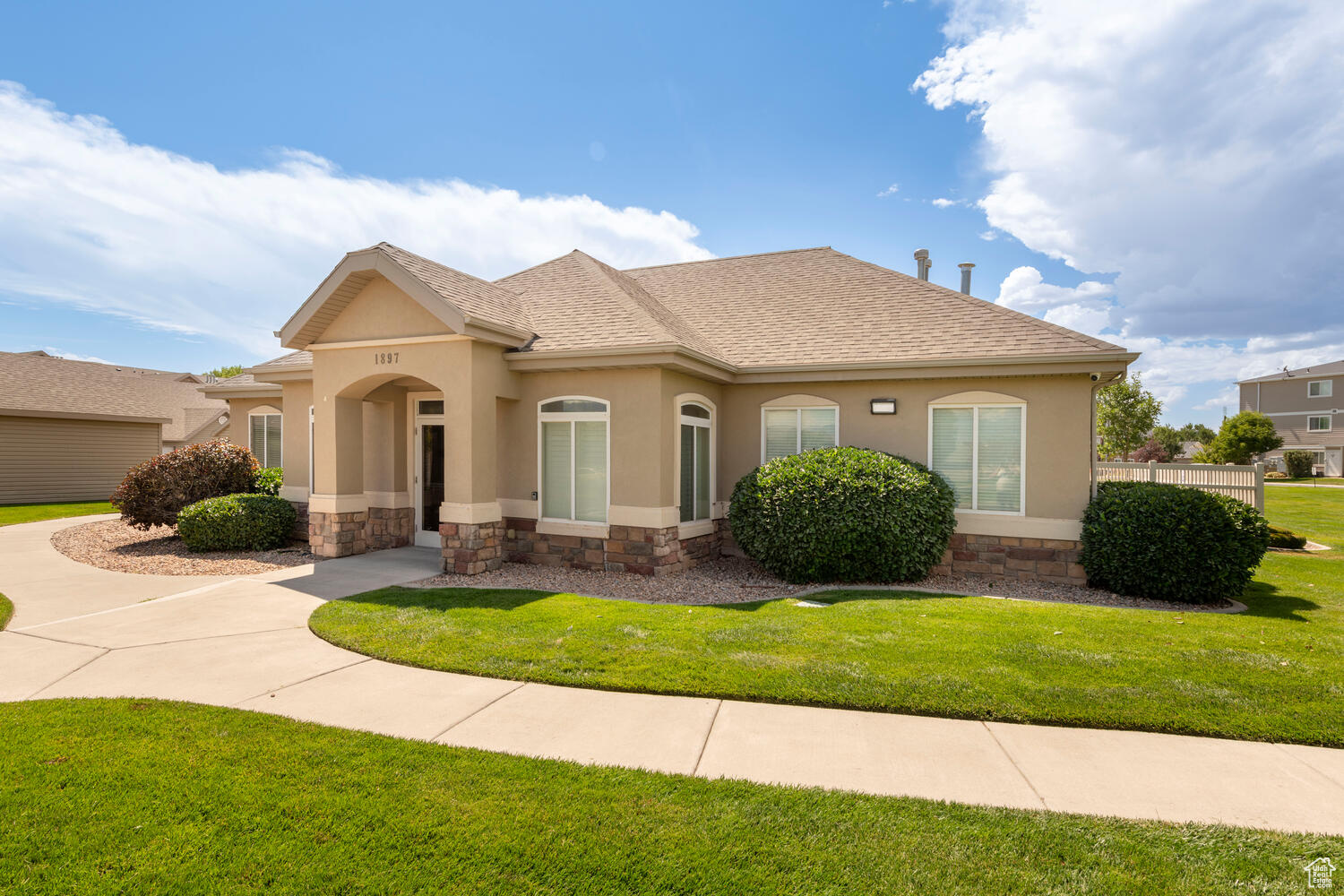 HILLCREST CONDO - Residential