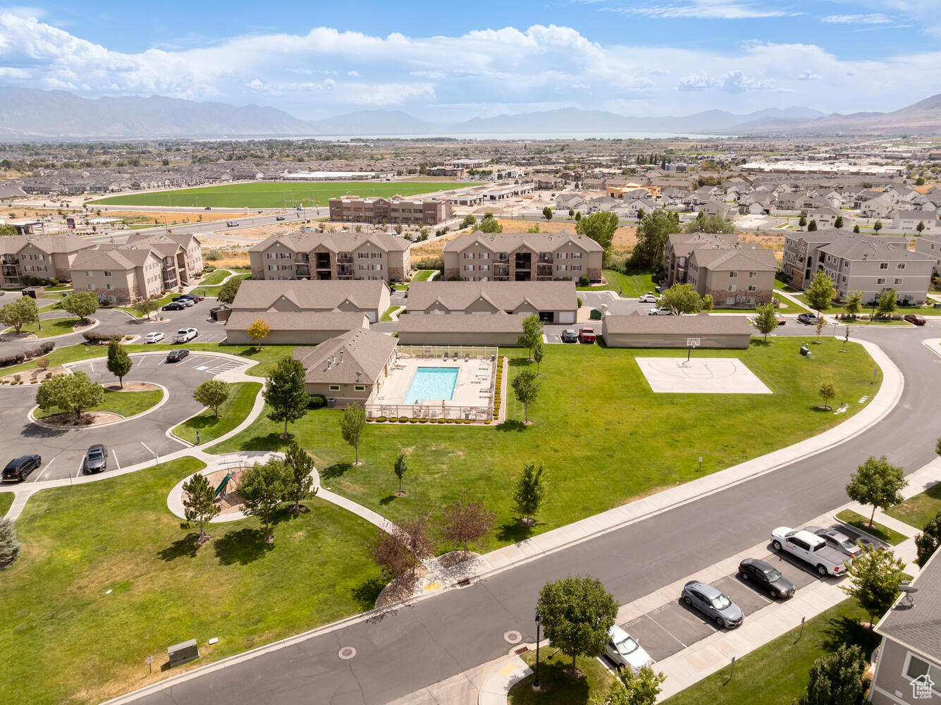 HILLCREST CONDO - Residential