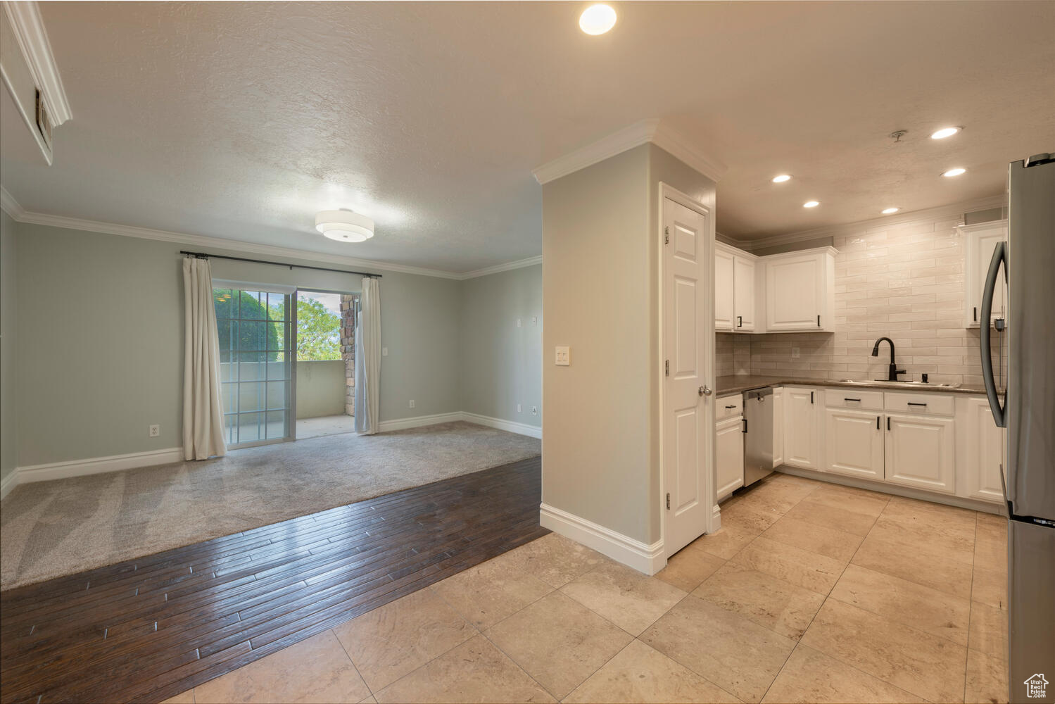 HILLCREST CONDO - Residential