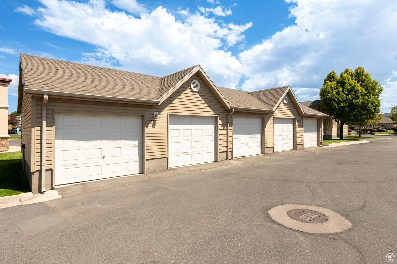 HILLCREST CONDO - Residential