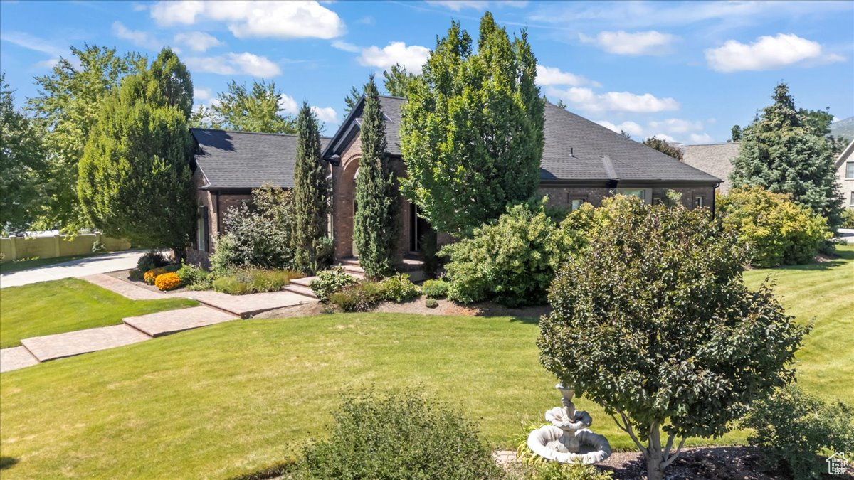 HIGHLAND MEADOW - Residential