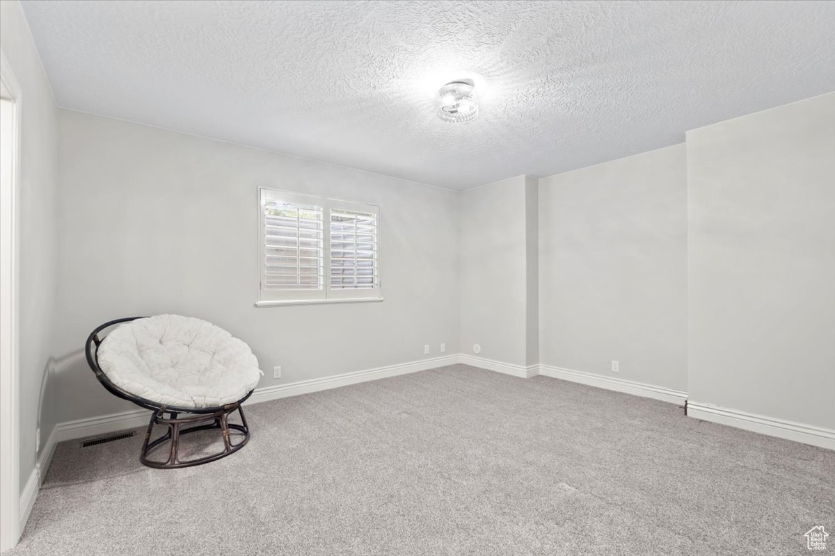 HIGHLAND MEADOW - Residential