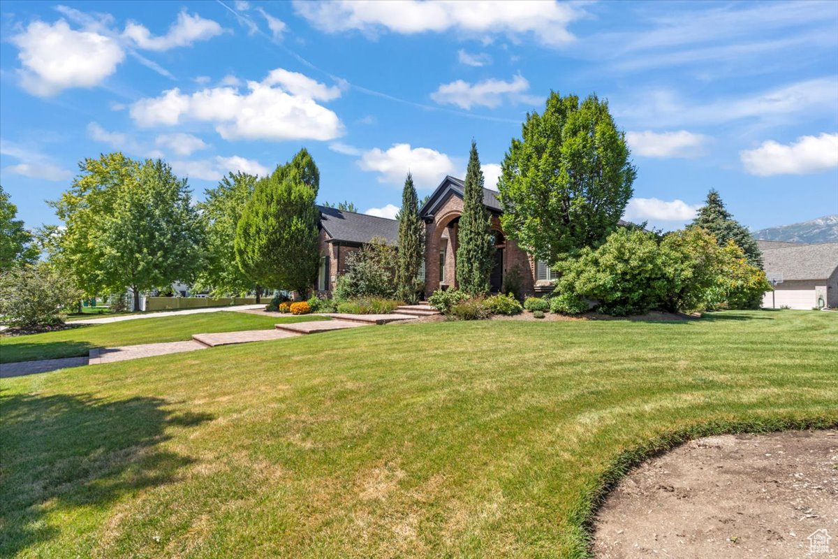 HIGHLAND MEADOW - Residential