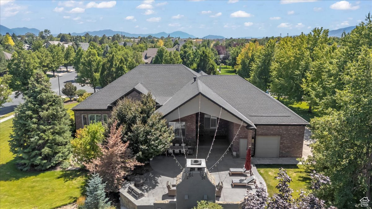 HIGHLAND MEADOW - Residential