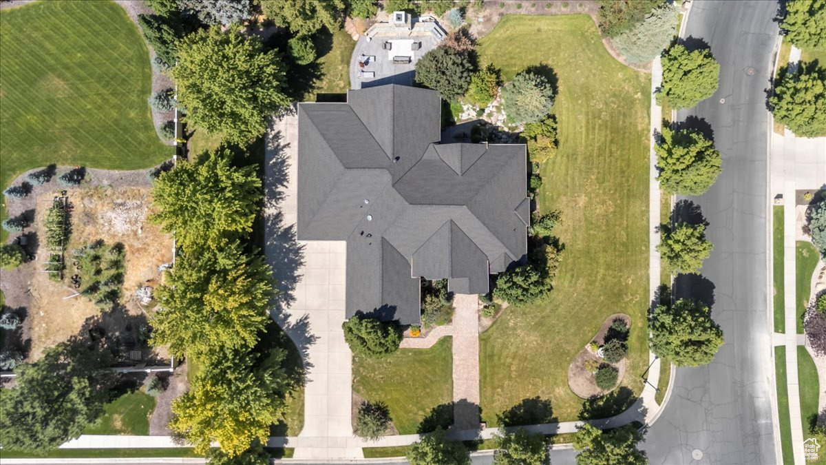 HIGHLAND MEADOW - Residential