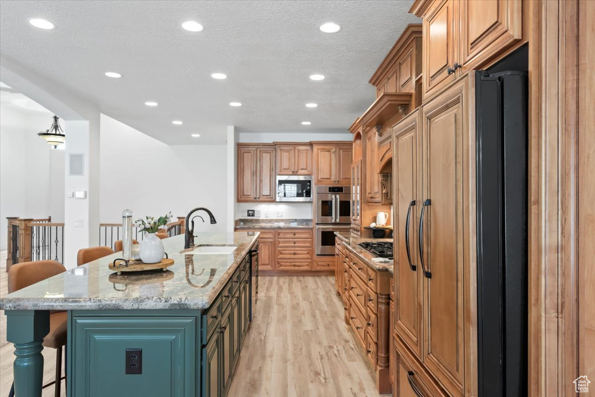 HIGHLAND MEADOW - Residential