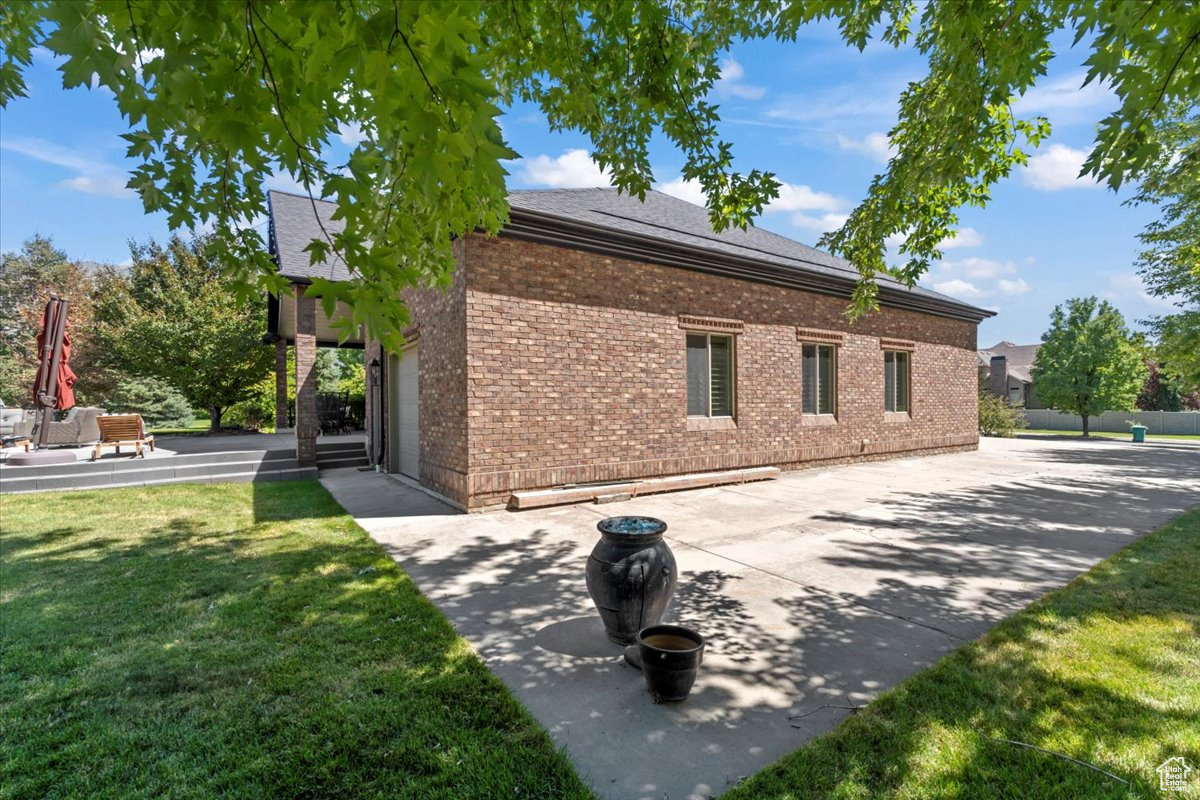 HIGHLAND MEADOW - Residential