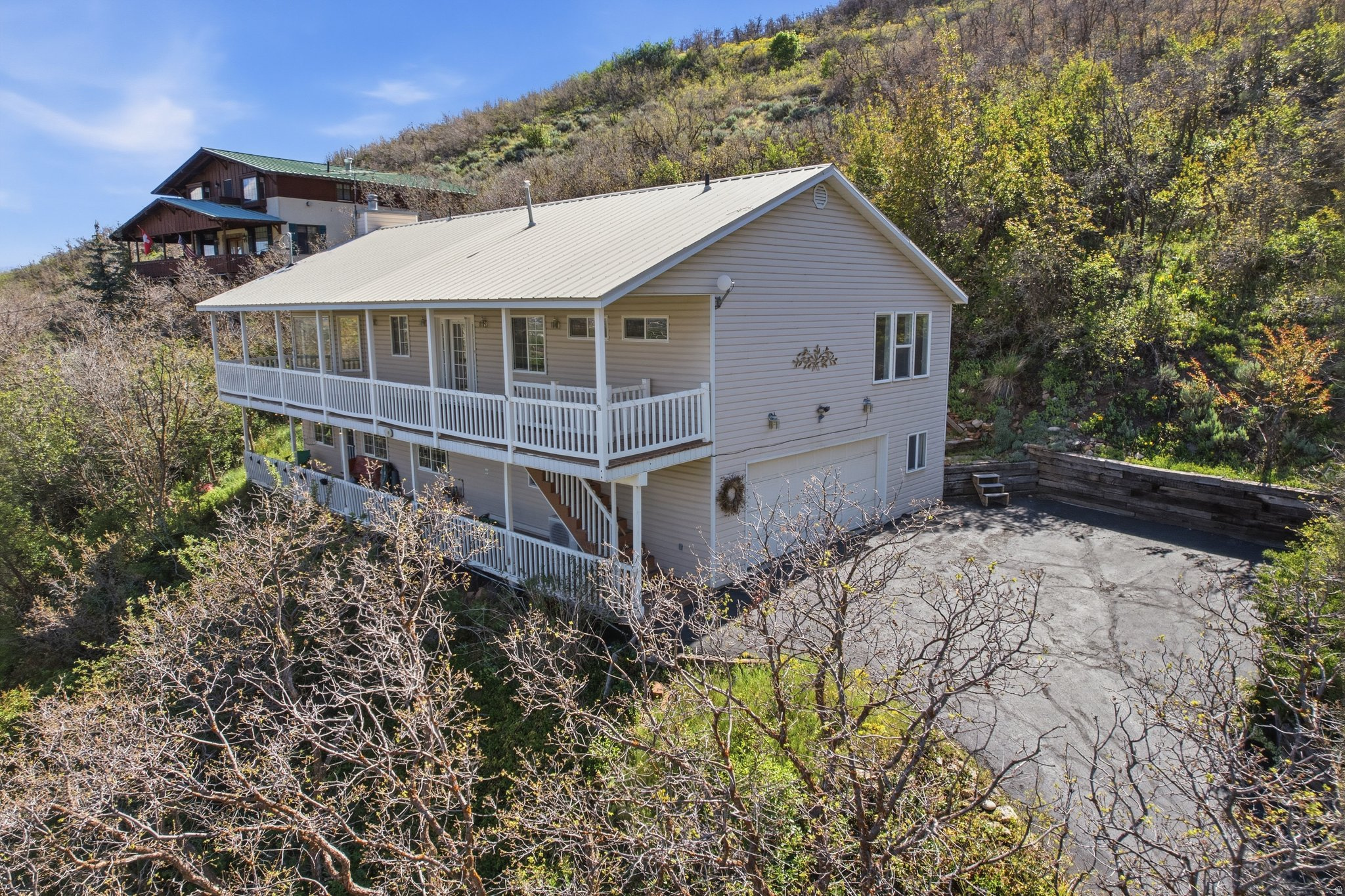 INTERLAKEN ESTATES - Residential