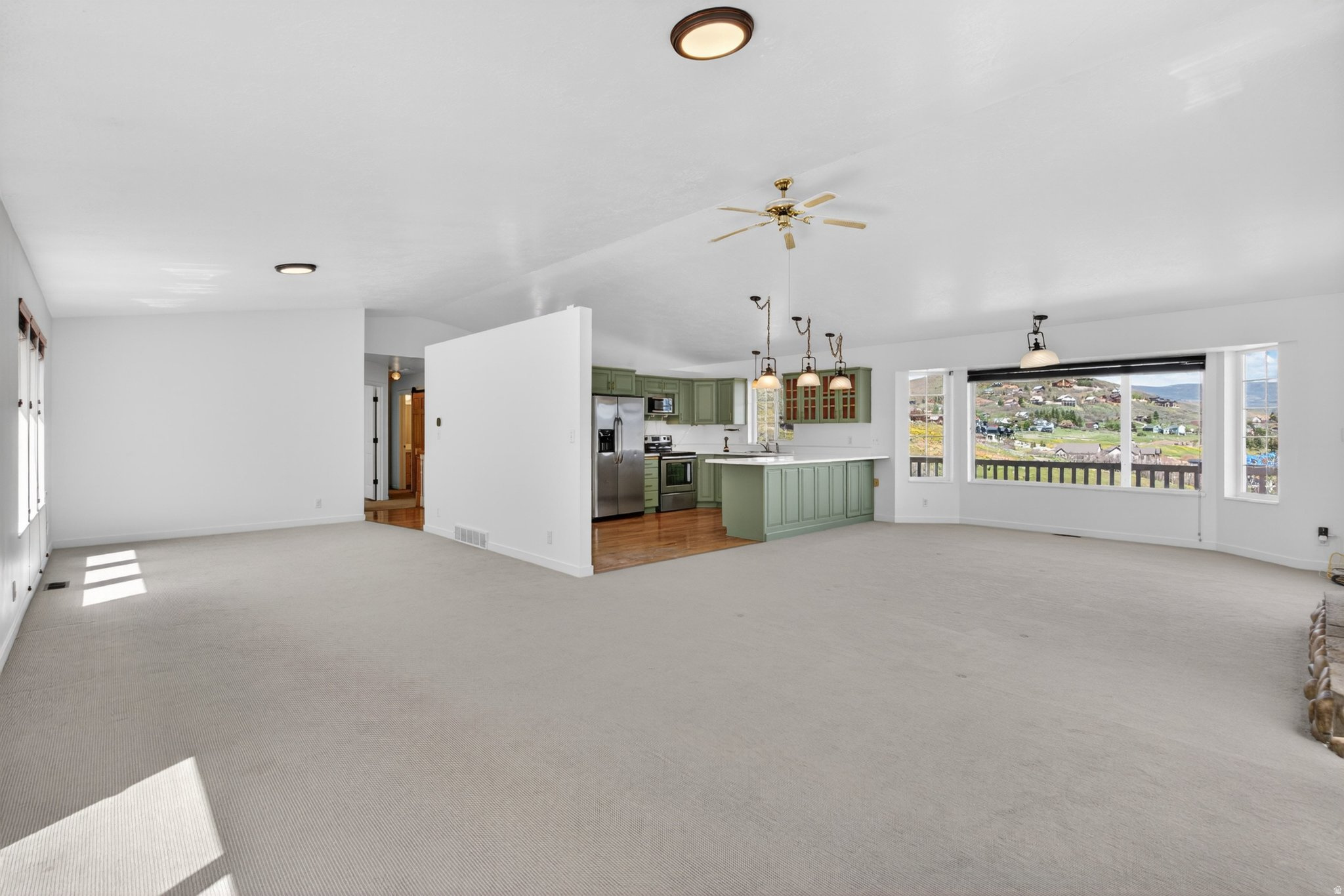 INTERLAKEN ESTATES - Residential