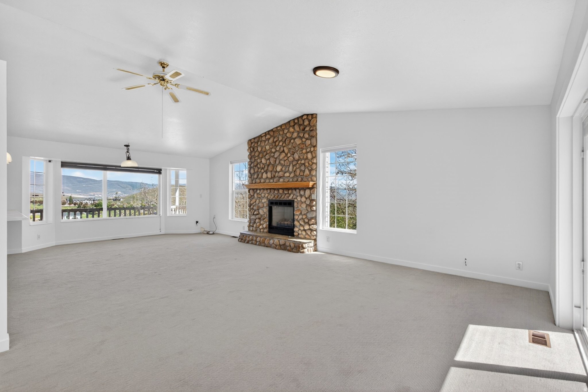 INTERLAKEN ESTATES - Residential