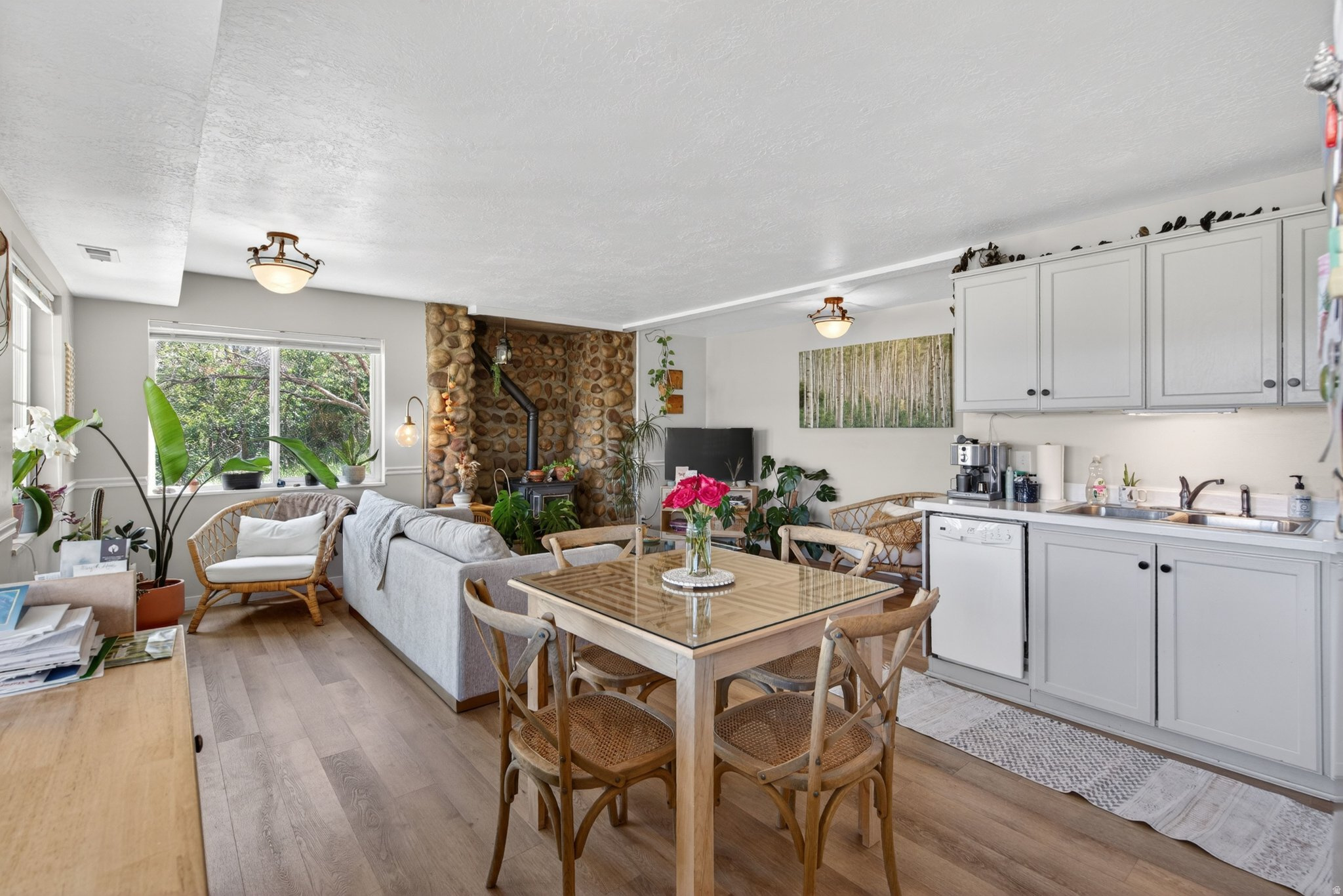 INTERLAKEN ESTATES - Residential