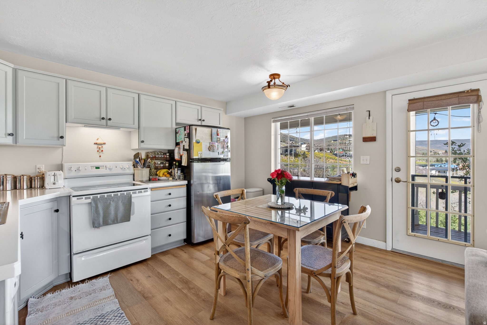 INTERLAKEN ESTATES - Residential