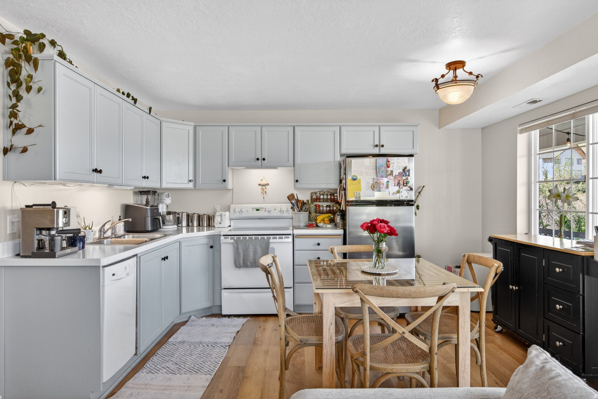 INTERLAKEN ESTATES - Residential