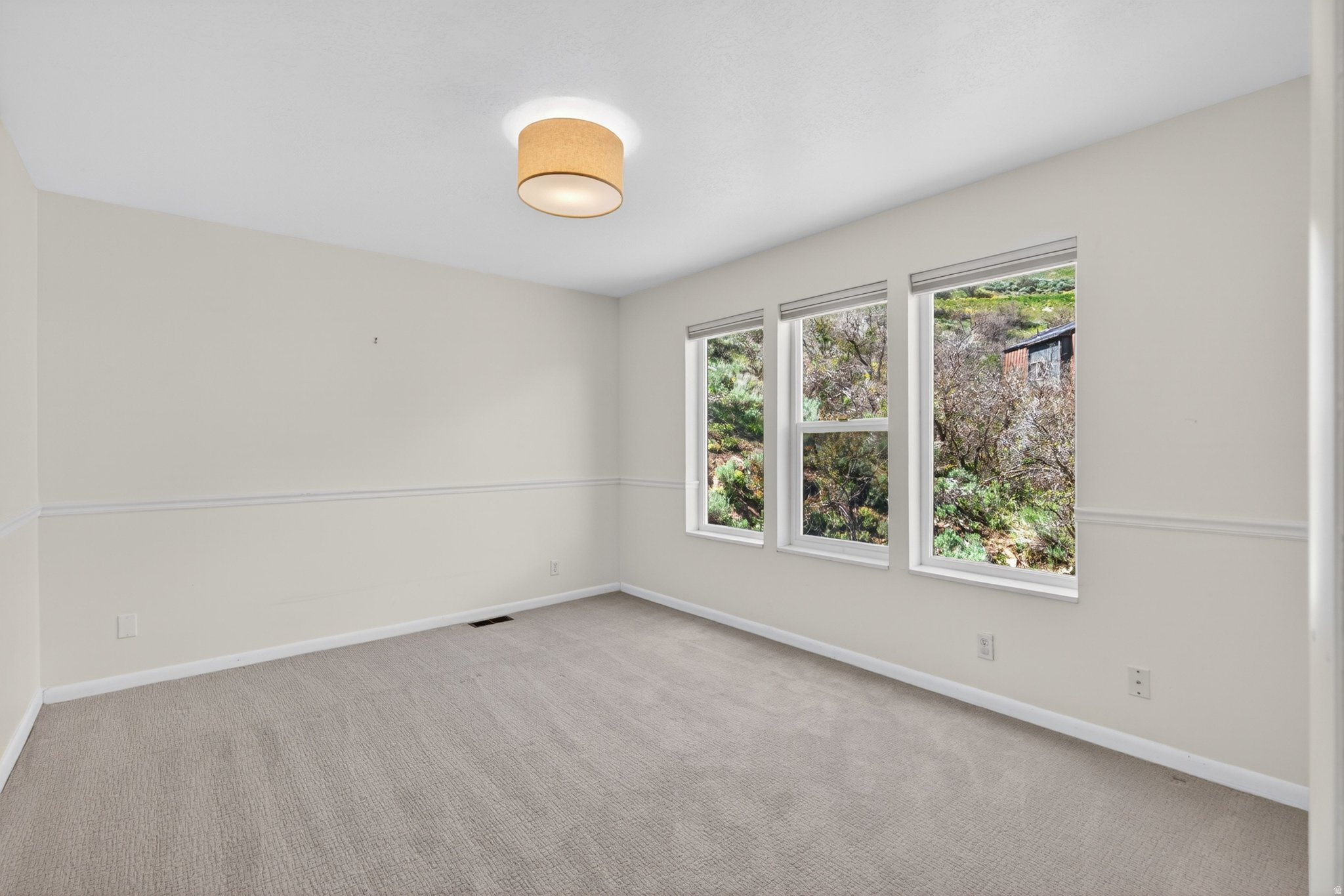 INTERLAKEN ESTATES - Residential