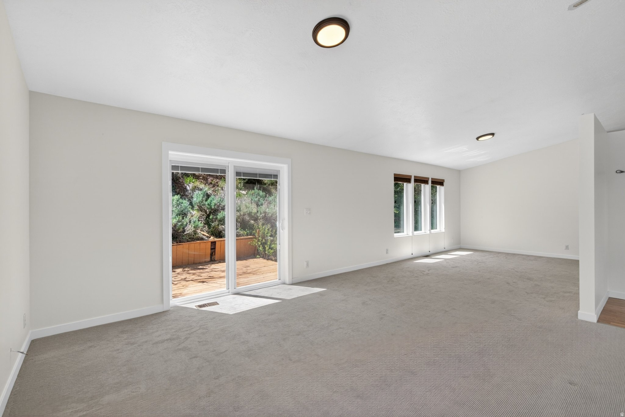 INTERLAKEN ESTATES - Residential