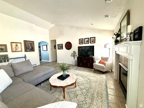 IVORY HIGHLANDS - Residential