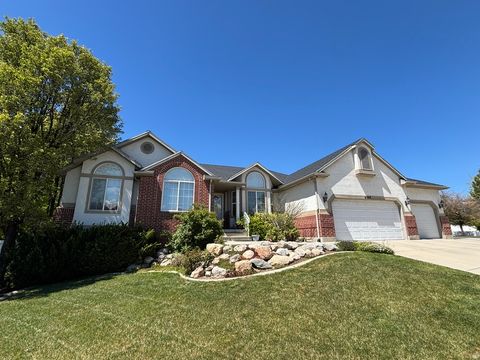 Photo of 6344 S ADIRONDACK WAY #414, Taylorsville, UT 84129 (MLS # 2158618)