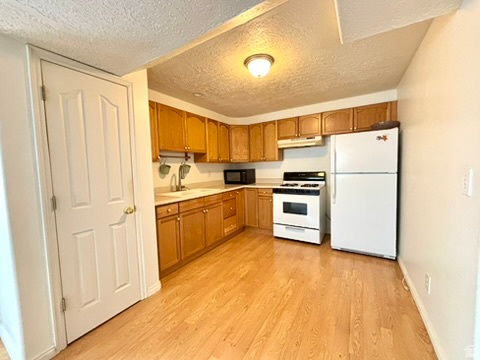 IVORY HIGHLANDS - Residential