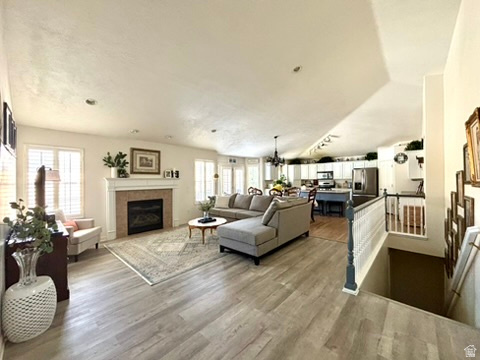 IVORY HIGHLANDS - Residential
