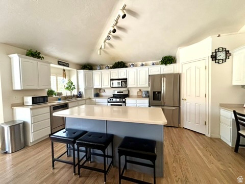 IVORY HIGHLANDS - Residential