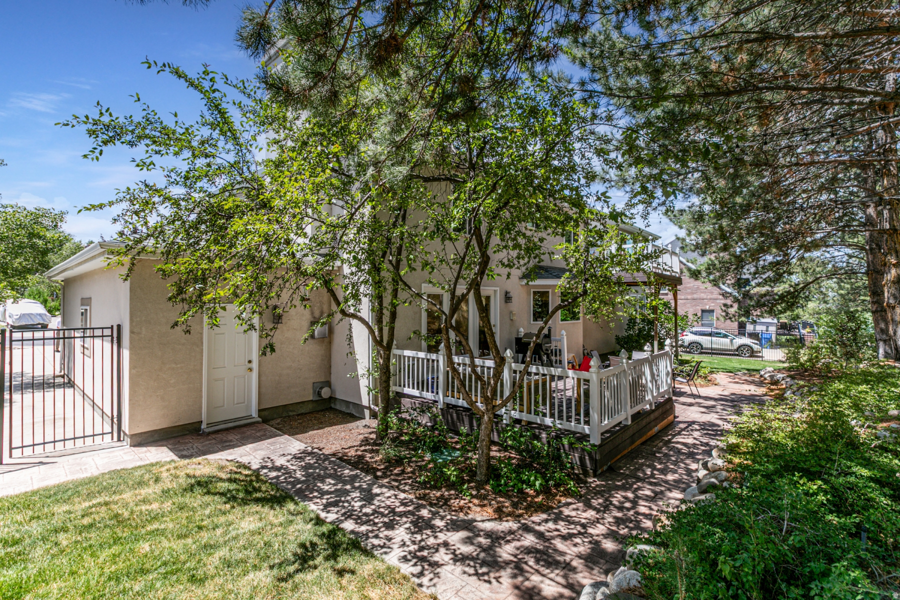 COBBLE COVE - Residential