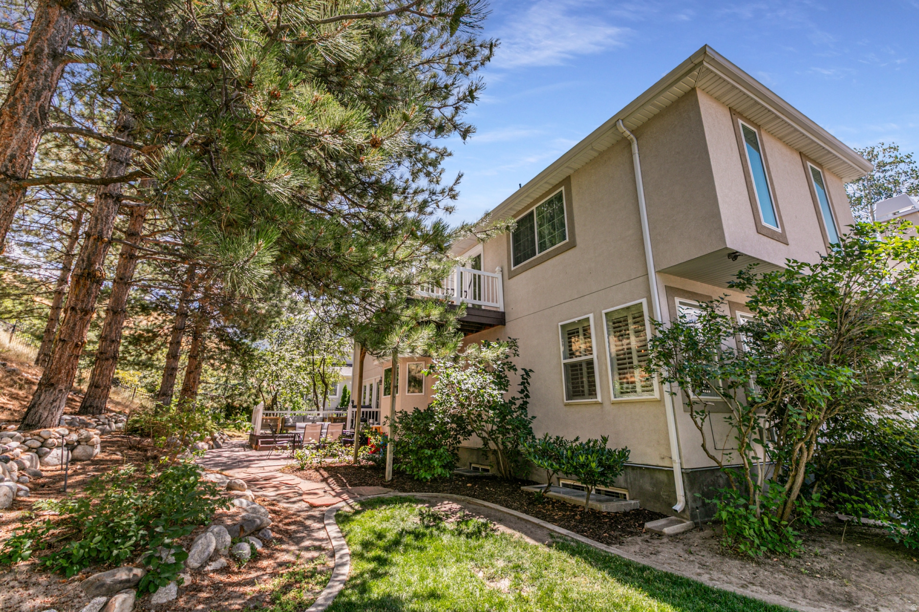 COBBLE COVE - Residential