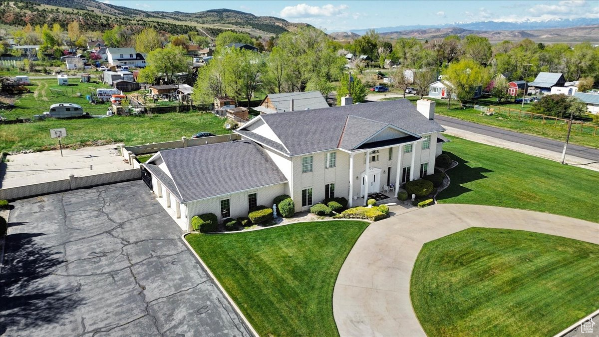 YOUNG PROPERTY - Residential