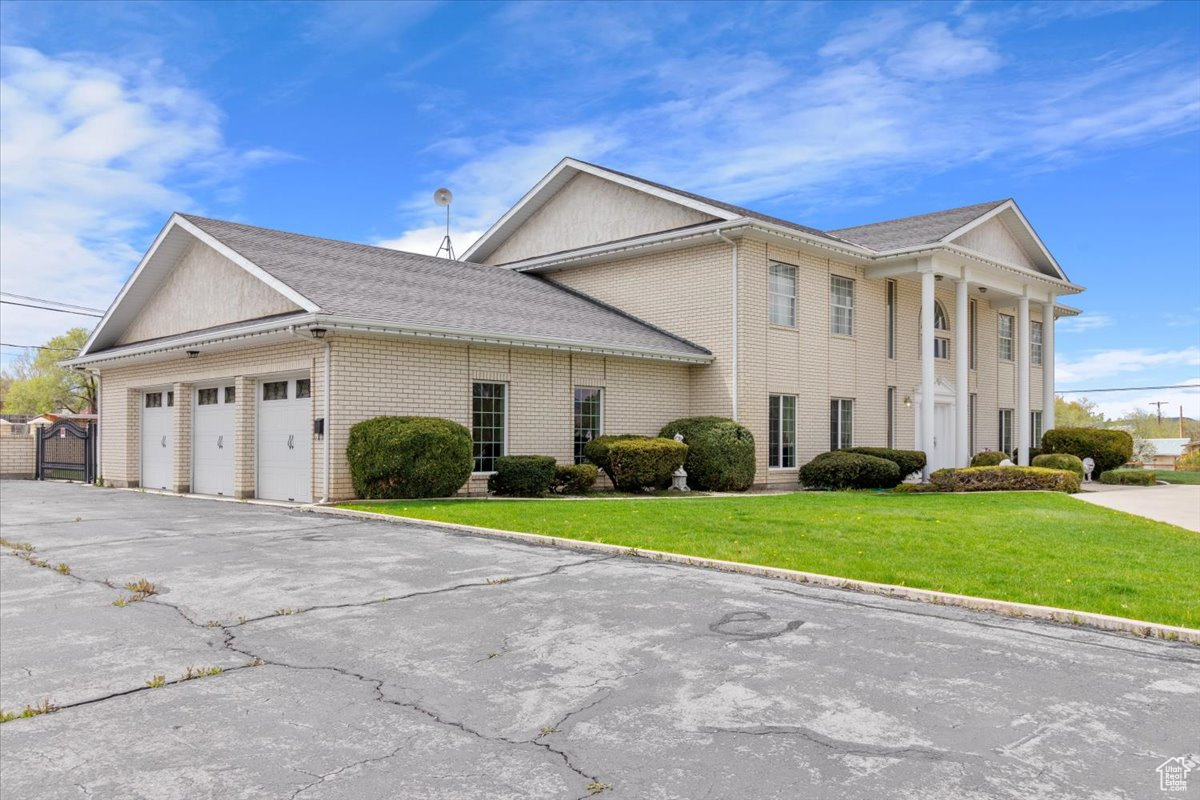 YOUNG PROPERTY - Residential