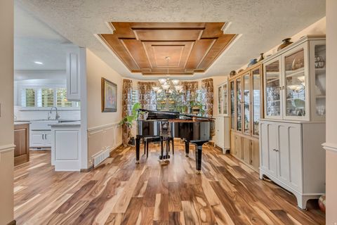 Tiny photo for 1972 E EVERLEIGH CIR, Sandy, UT 84093 (MLS # 2127645)