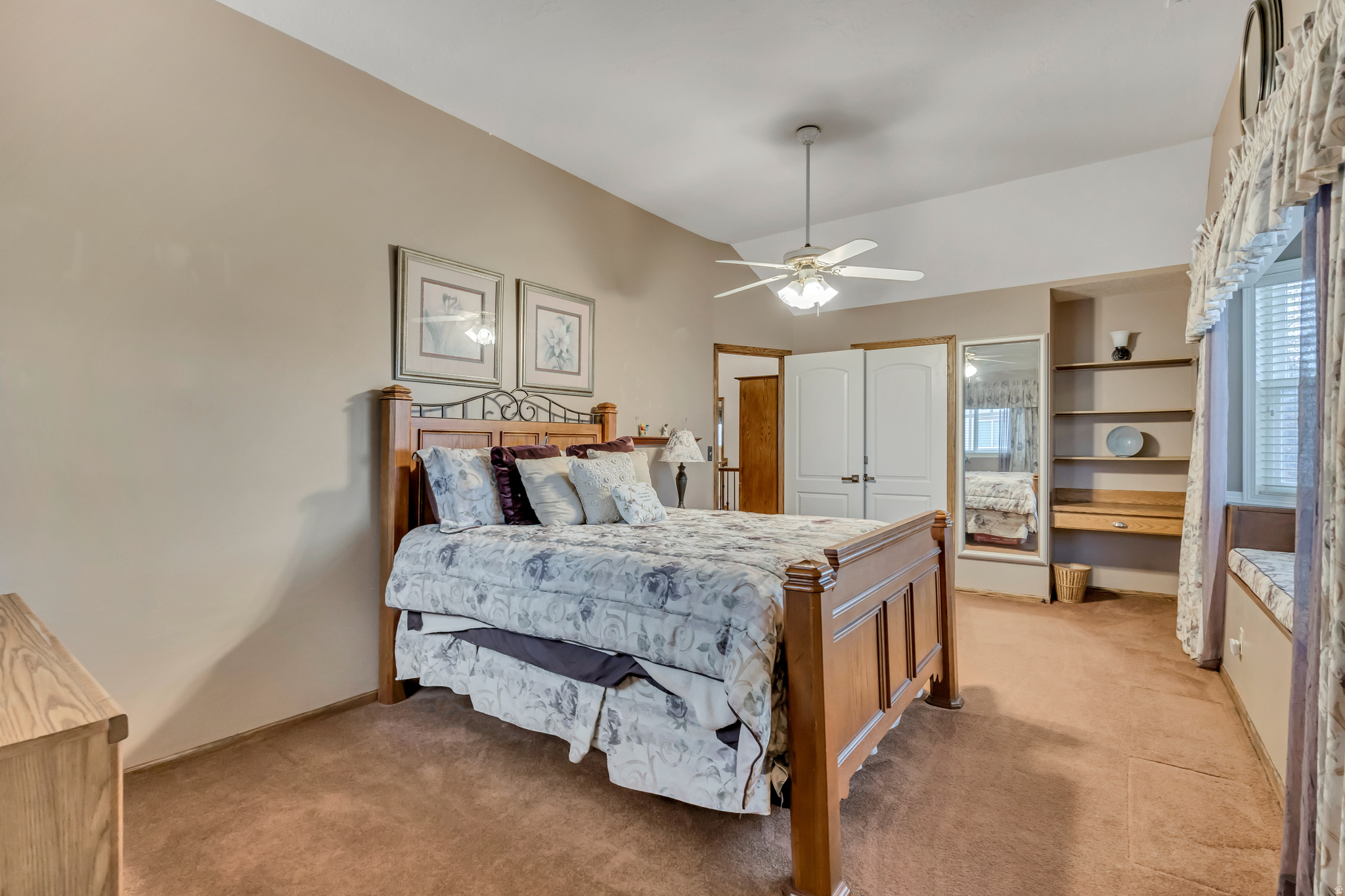 MEADOWS - Residential