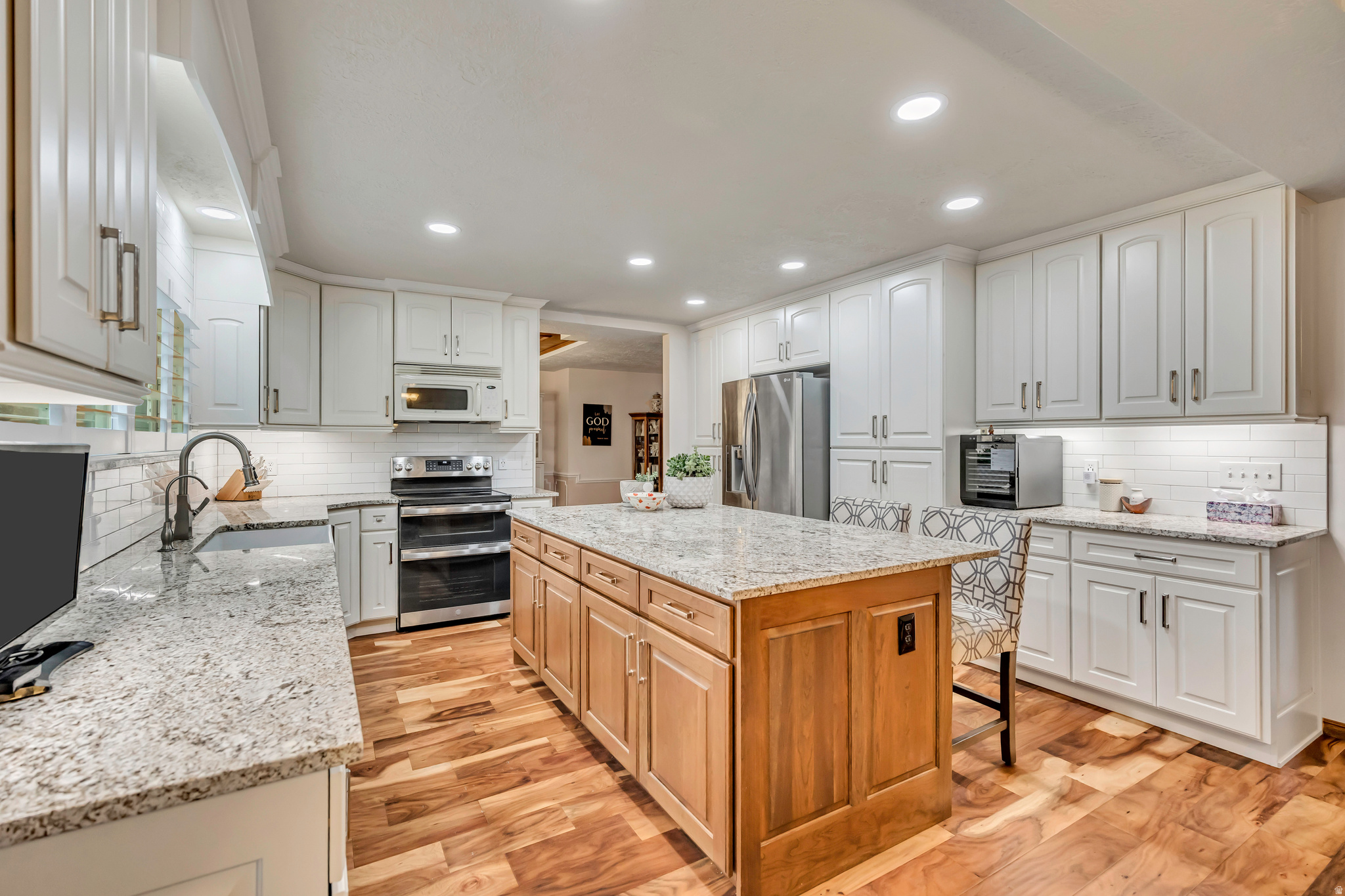 MEADOWS - Residential