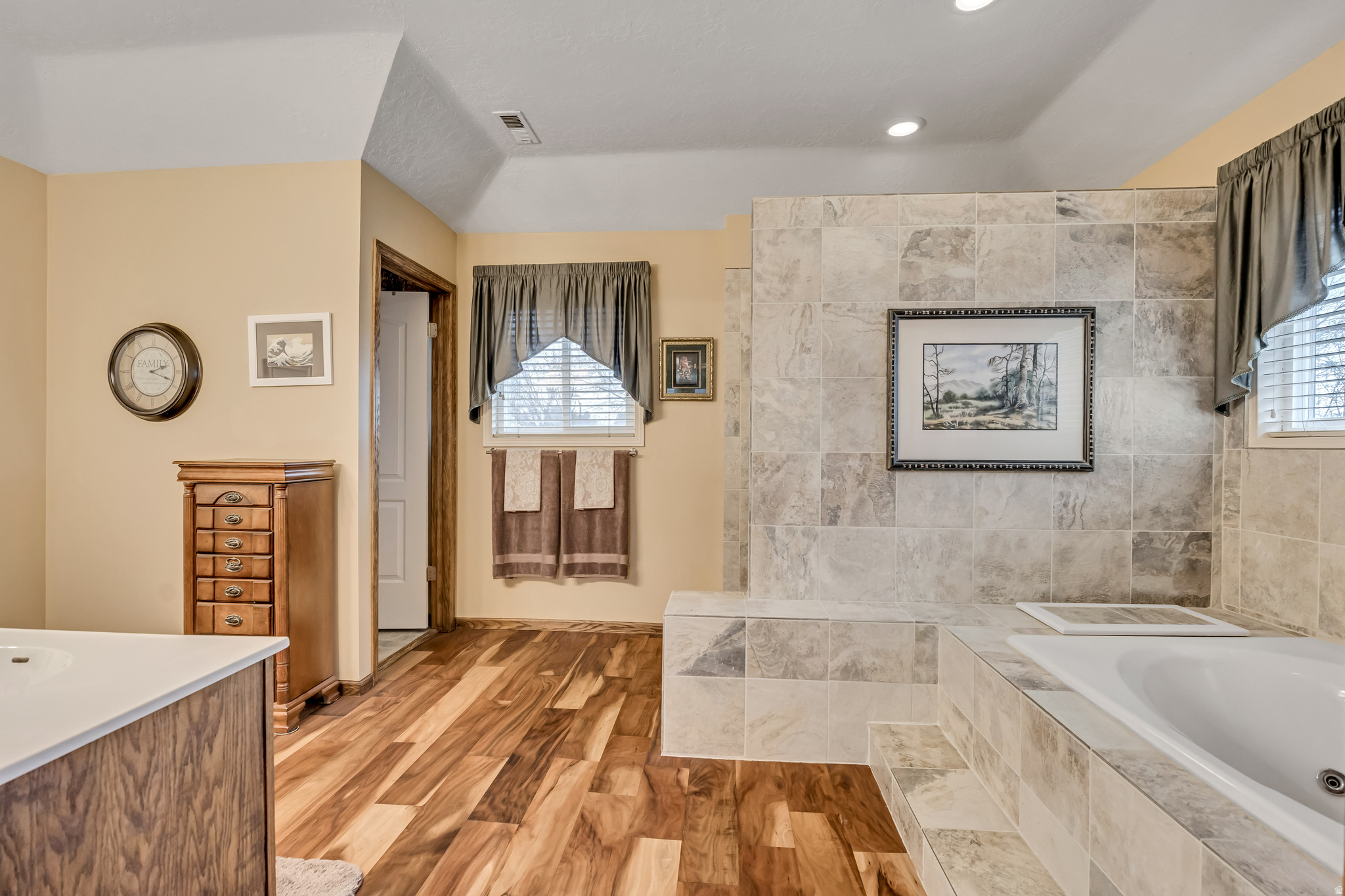 MEADOWS - Residential