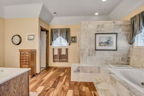 Tiny photo for 1972 E EVERLEIGH CIR, Sandy, UT 84093 (MLS # 2127645)