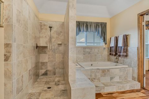 Tiny photo for 1972 E EVERLEIGH CIR, Sandy, UT 84093 (MLS # 2127645)