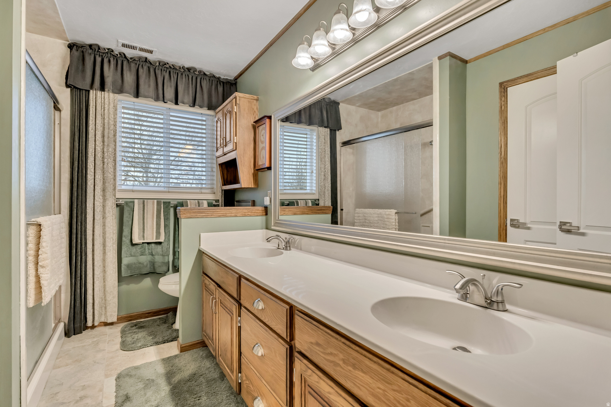 MEADOWS - Residential