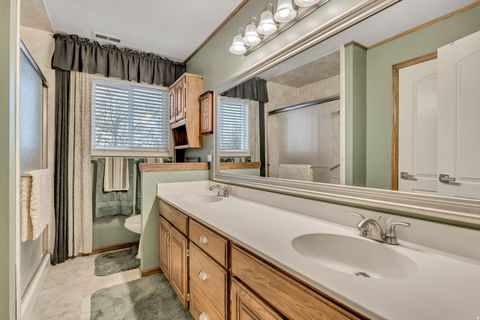 Tiny photo for 1972 E EVERLEIGH CIR, Sandy, UT 84093 (MLS # 2127645)