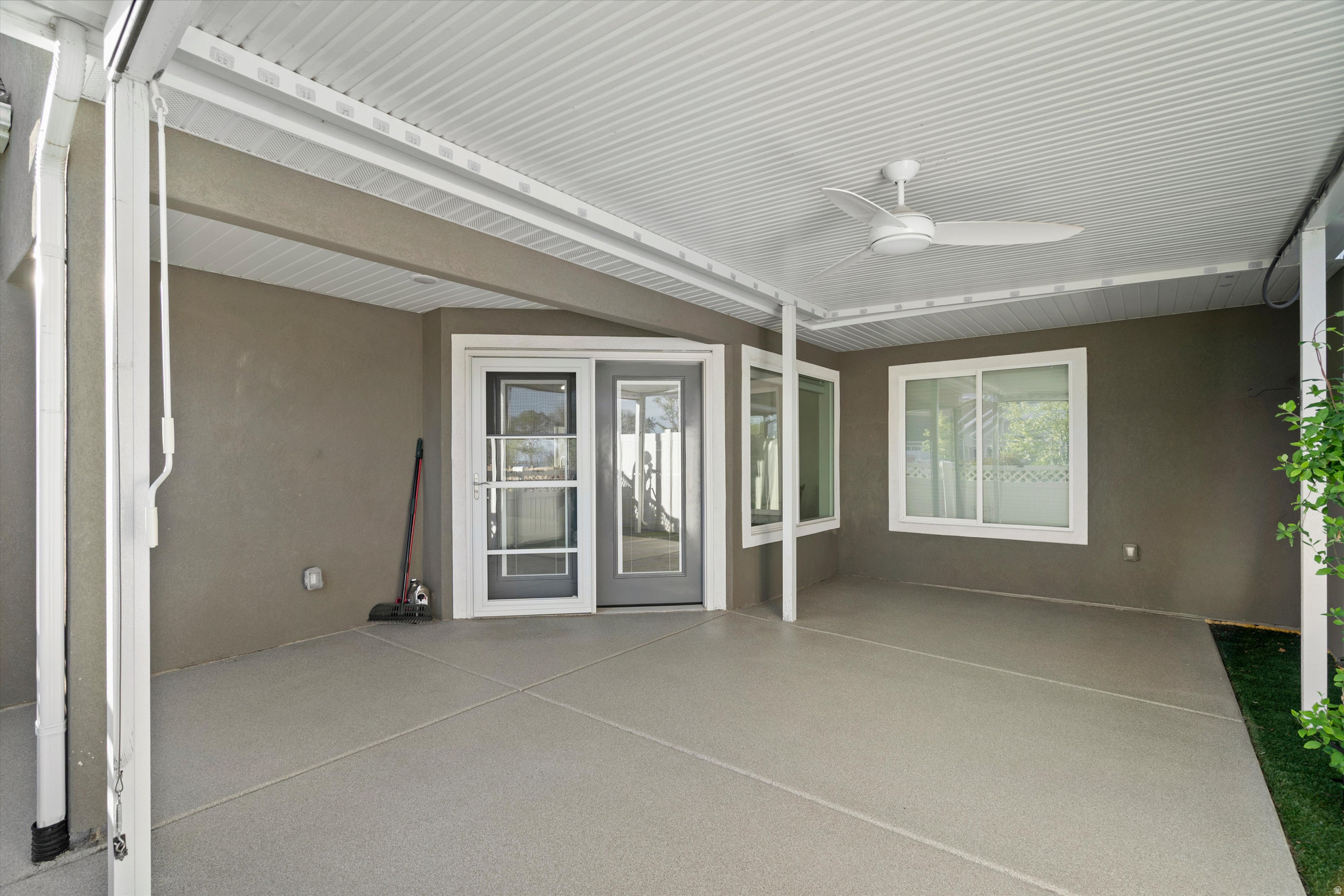 THE VILLAS AT LEGACY FARMS - Residential