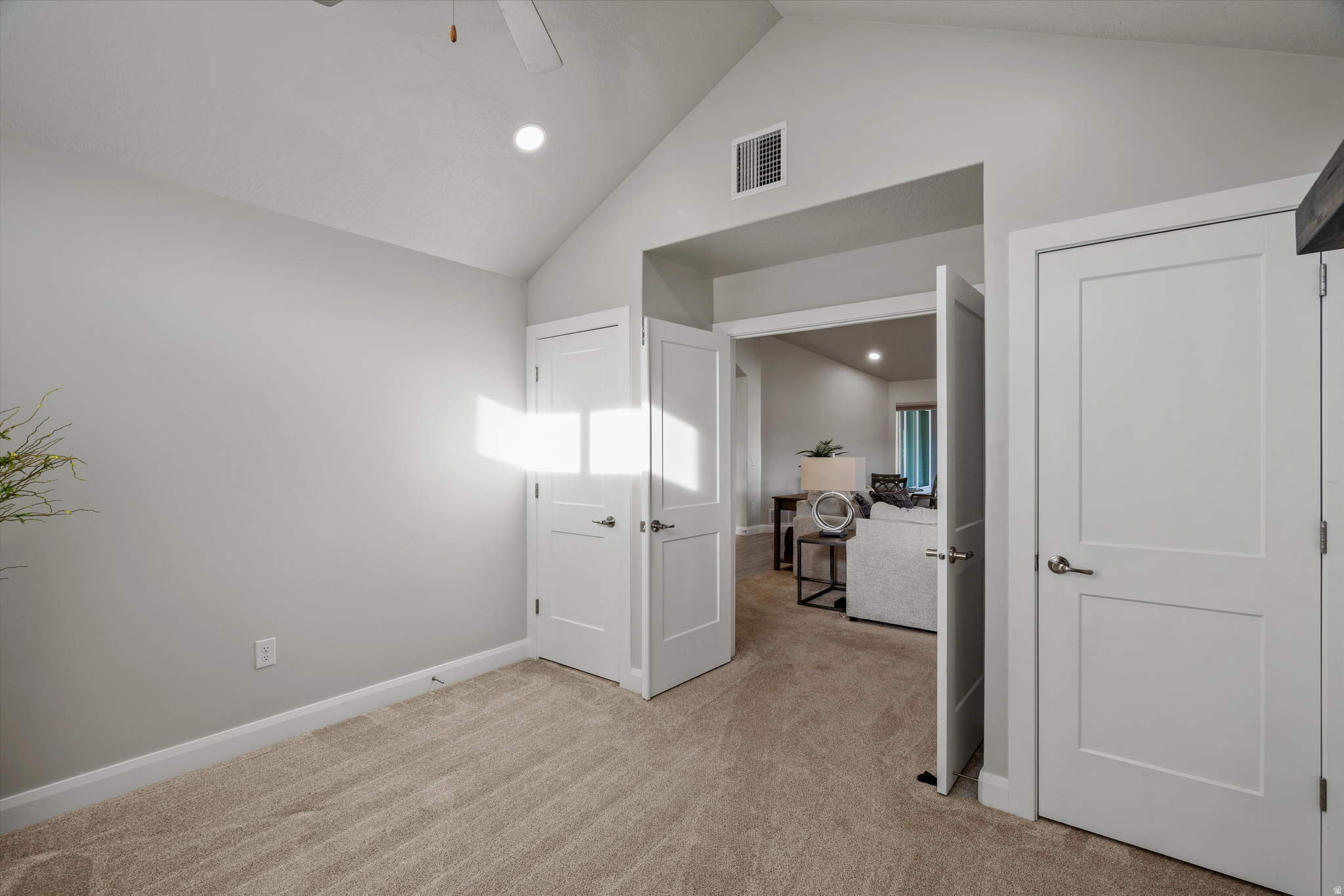 THE VILLAS AT LEGACY FARMS - Residential