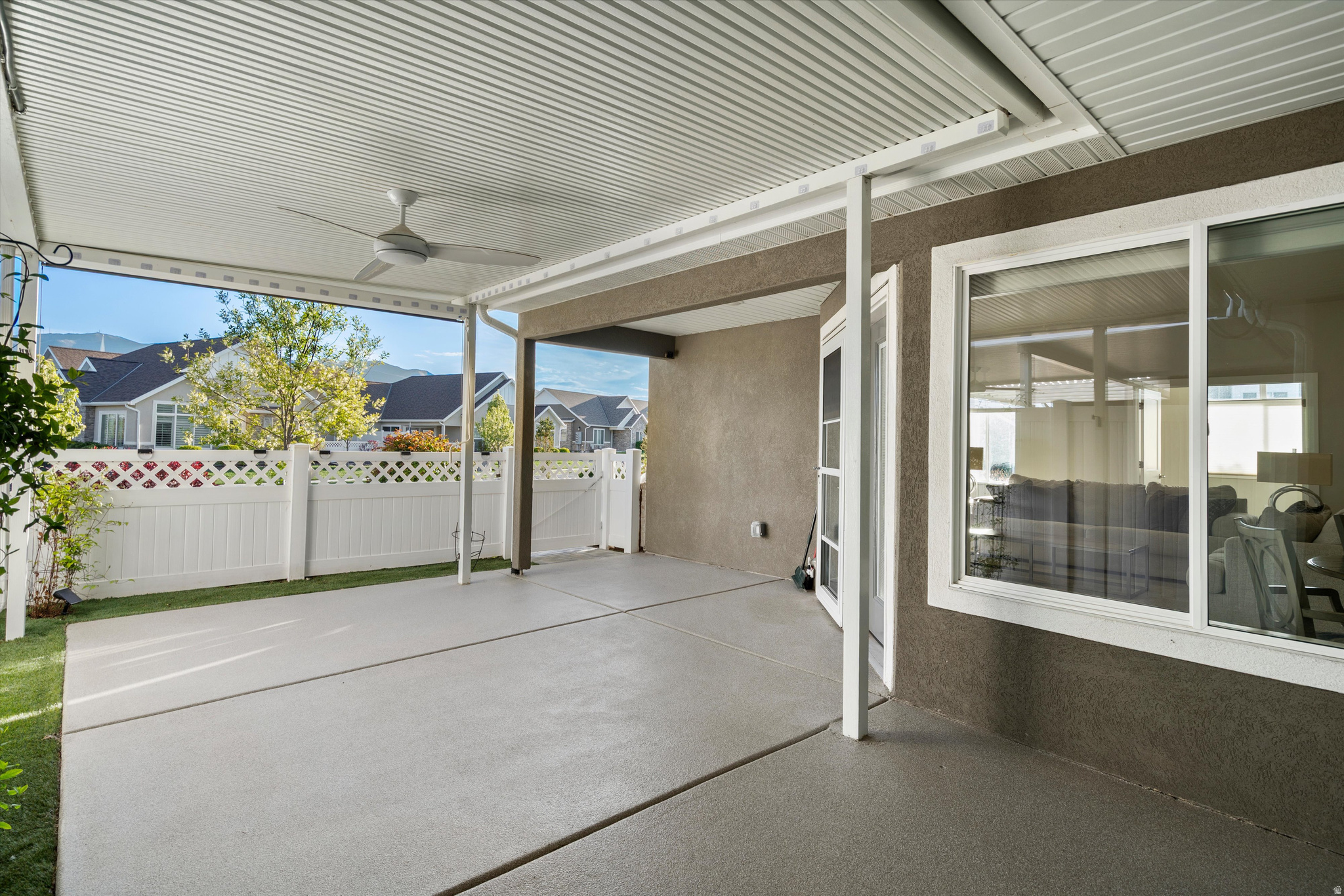 THE VILLAS AT LEGACY FARMS - Residential