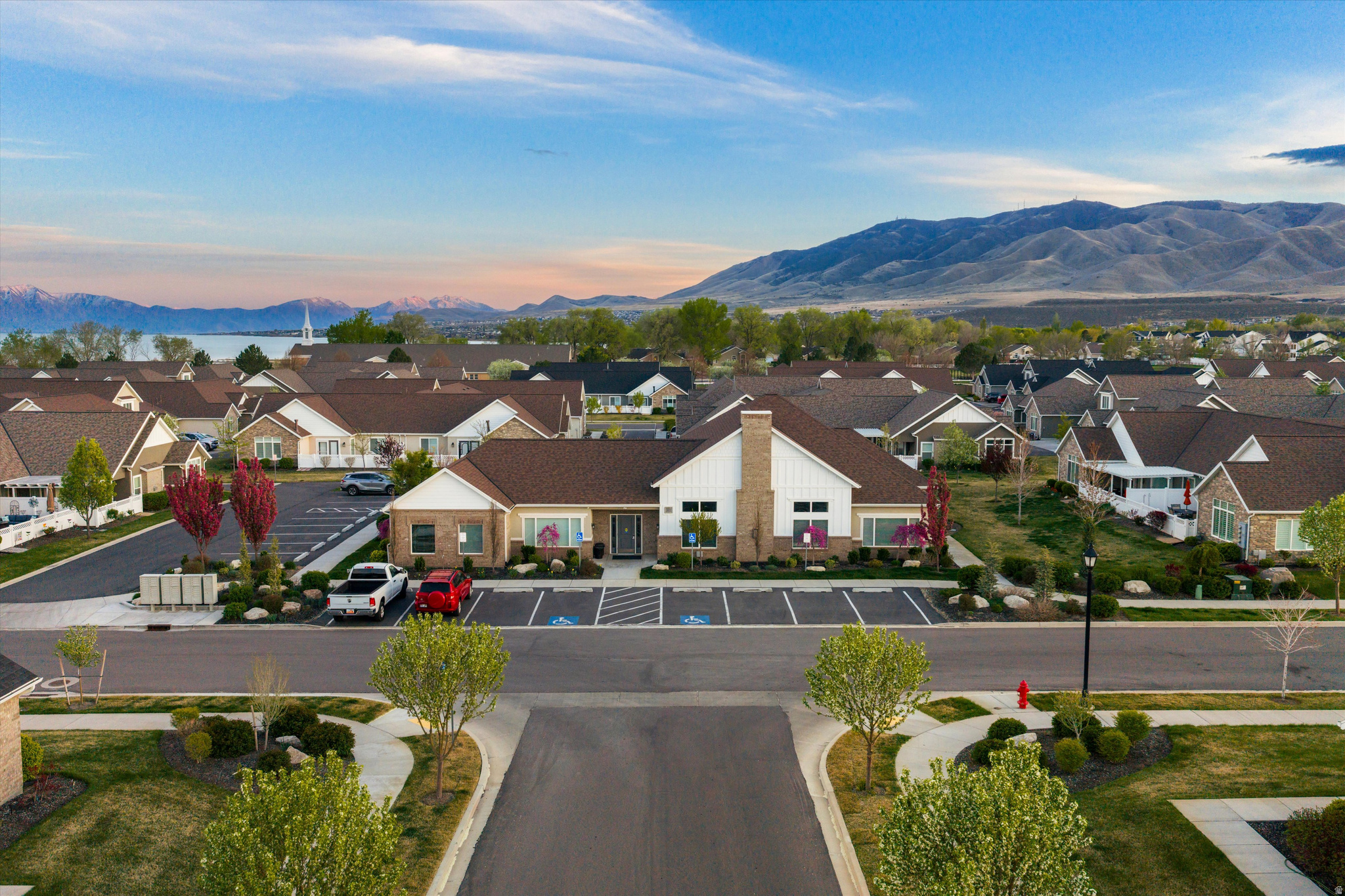 THE VILLAS AT LEGACY FARMS - Residential