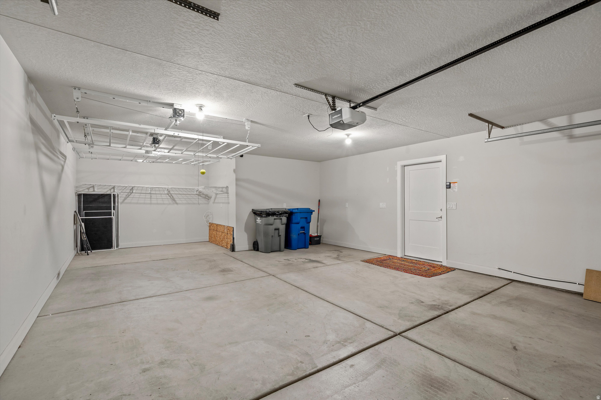 THE VILLAS AT LEGACY FARMS - Residential