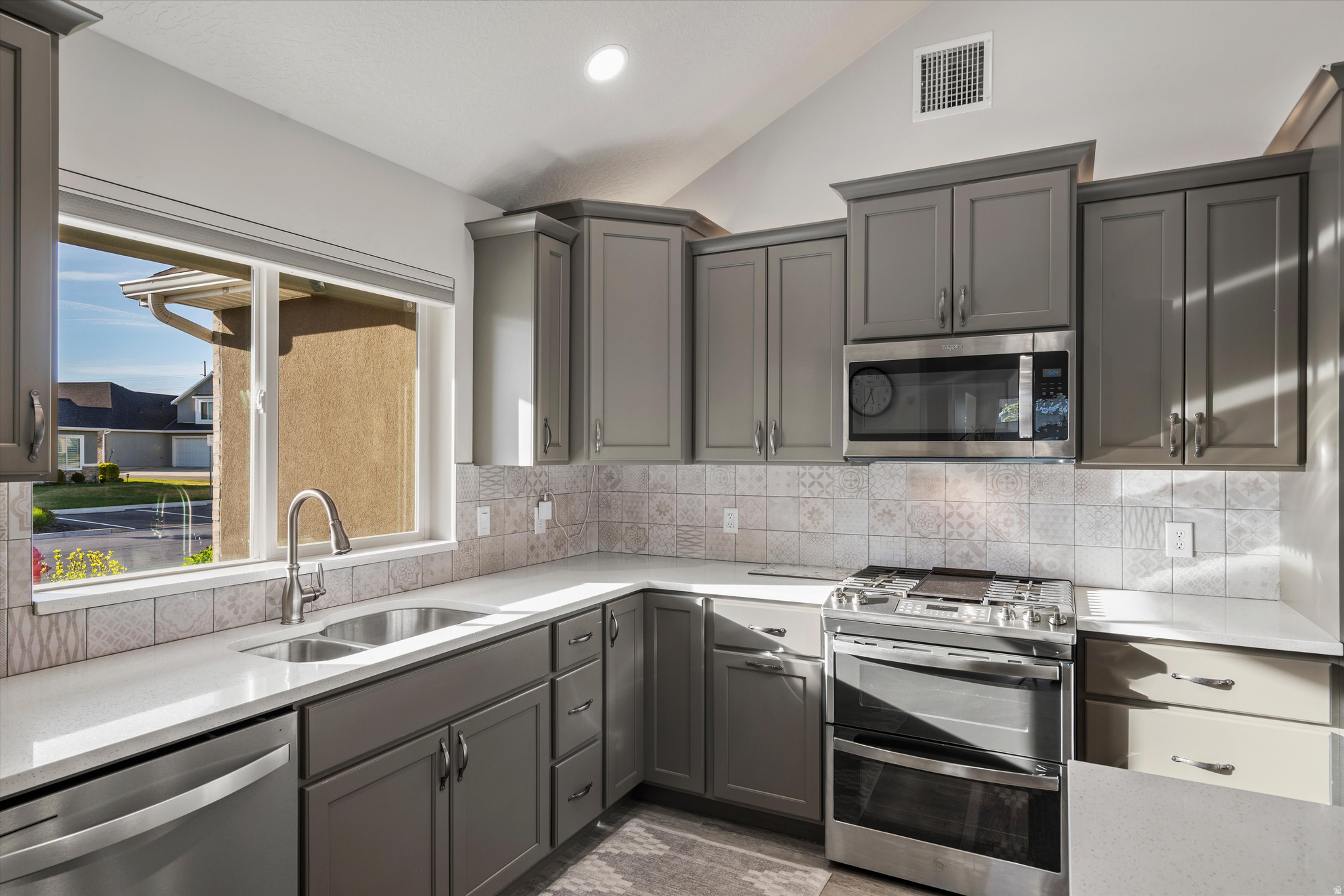 THE VILLAS AT LEGACY FARMS - Residential