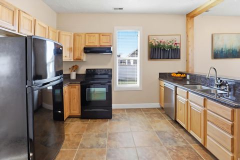 Tiny photo for 2962 S OGDEN AVE, Ogden, UT 84403 (MLS # 2148728)